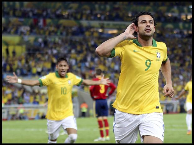 Apenas dos minutos de juego, y Fred celebraba...