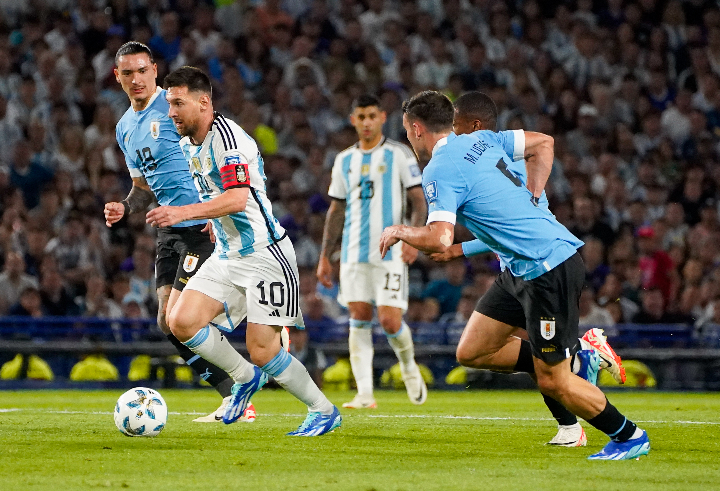 Fútbol playa: Uruguay viaja hoy rumbo a un Mundial parejo donde se puede  ser campeón o quedar afuera en grupos - EL PAÍS Uruguay